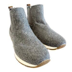 B.O.C. Women’s Kara Ankle Chelsea Boot Wool Grey Slip On Comfort Size 7.5 M